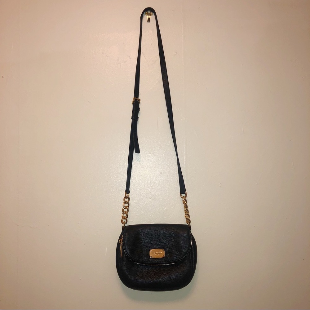Michael Kors Crossbody w/ Gold Hardware